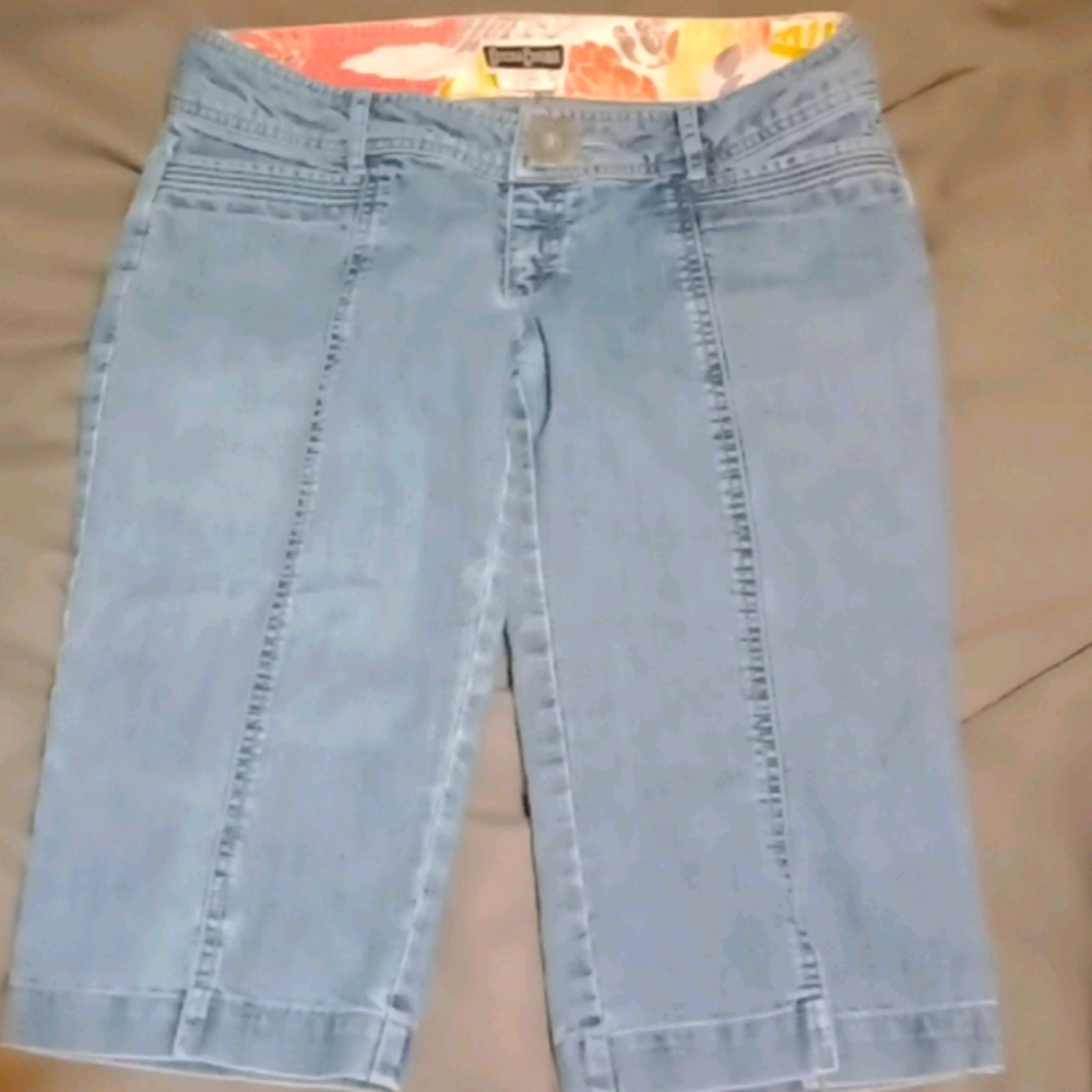 Gotcha covered capris